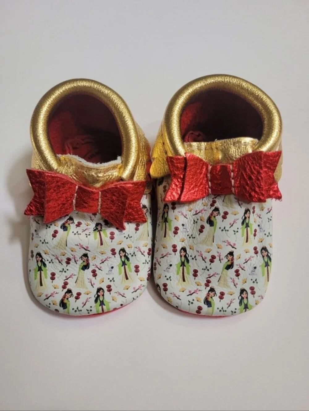 Freshly Picked Disney Baby Red Gold MULAN Bow Moccasin Sz 3 Infant Shoes